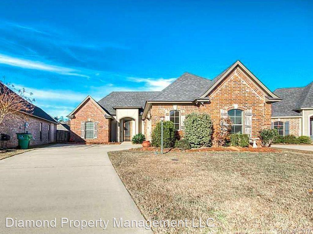 209 Pearwood Cir - Photo 2 of 16