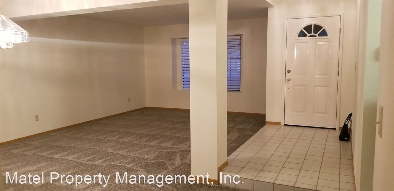 2840 Mcneil Dr - Photo 2 of 26