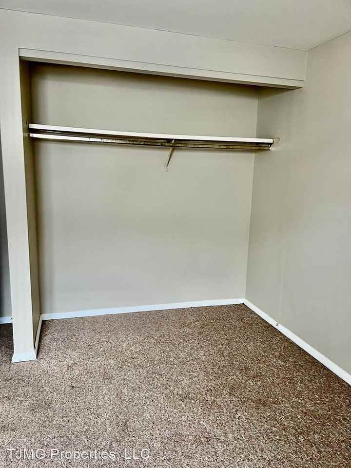 1109 1st North St - Photo 3 of 9