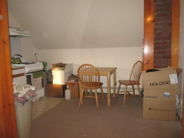 51 Wisteria Ln - Photo 3 of 3