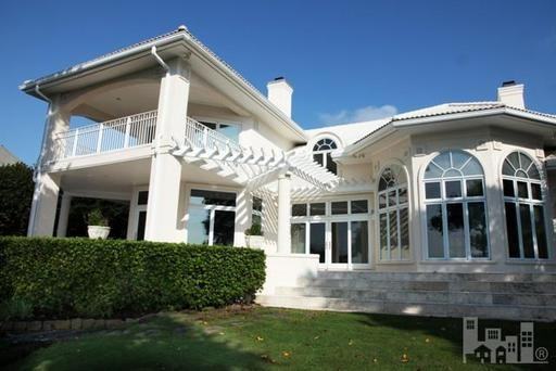 1051 Ocean Ridge Dr - Photo 3 of 30