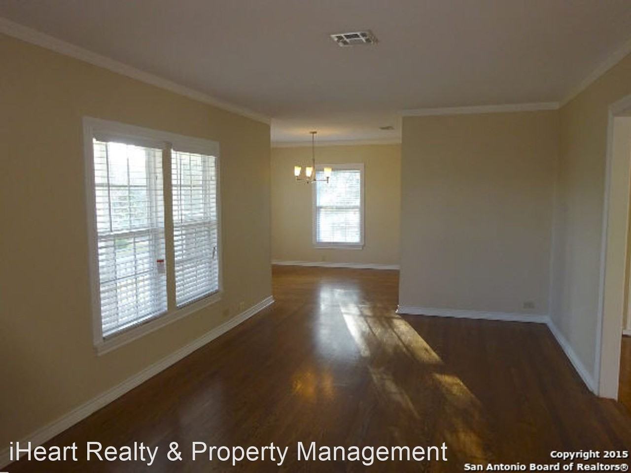 313 Lilac Ln - Photo 2 of 50