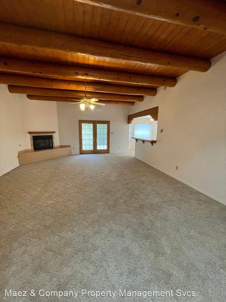 3265 Casa Rinconada - Photo 3 of 15