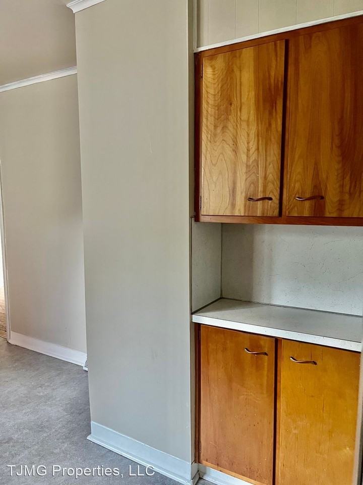 104 Melrose Ave - Photo 2 of 13