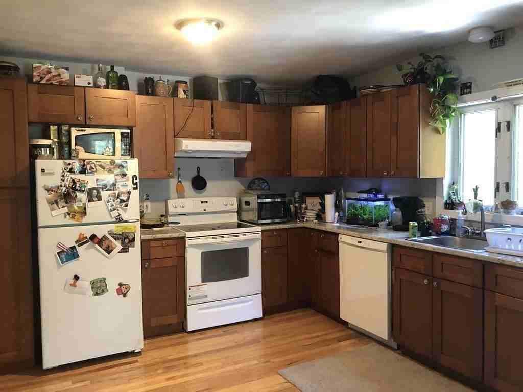 24 Summer St ##3 - Photo 2 of 11