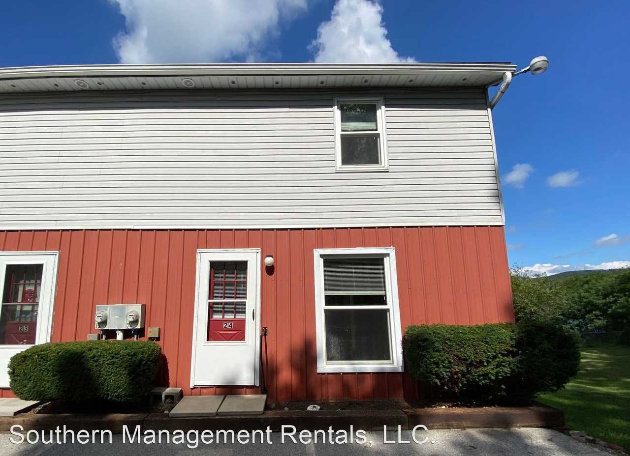 109 Twin Hills Rd #24