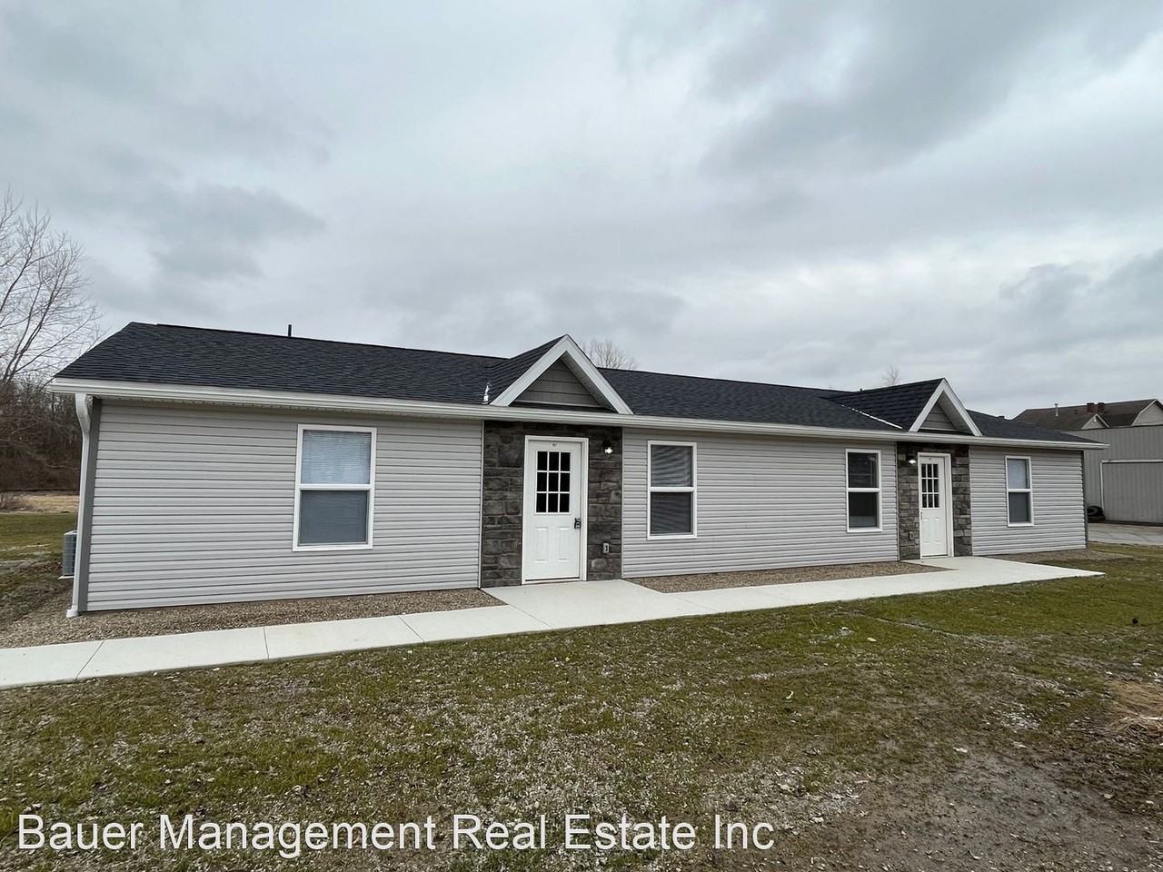 103-107 E Pearl Street - Photo 2 of 16