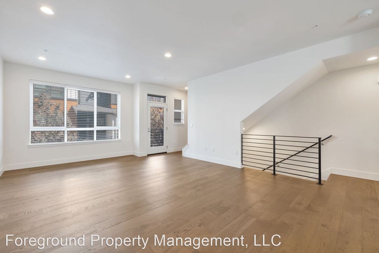 18314 96th Dr Ne #D - Photo 3 of 15