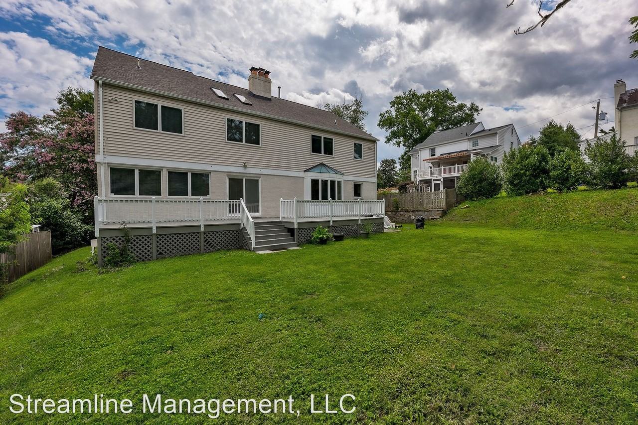 7001 W Greenvale Pkwy - Photo 2 of 50