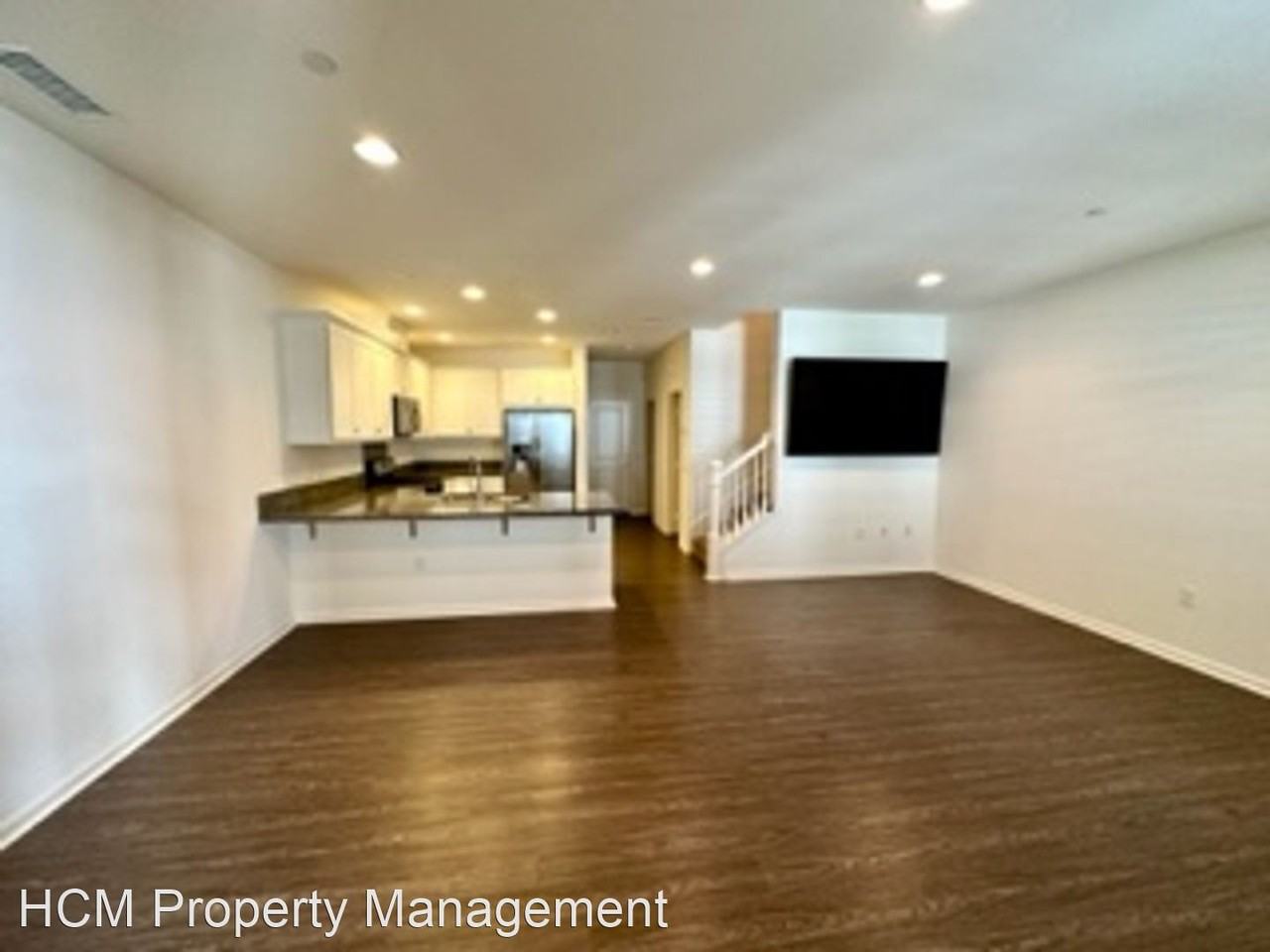 1403 El Paseo - Photo 3 of 23