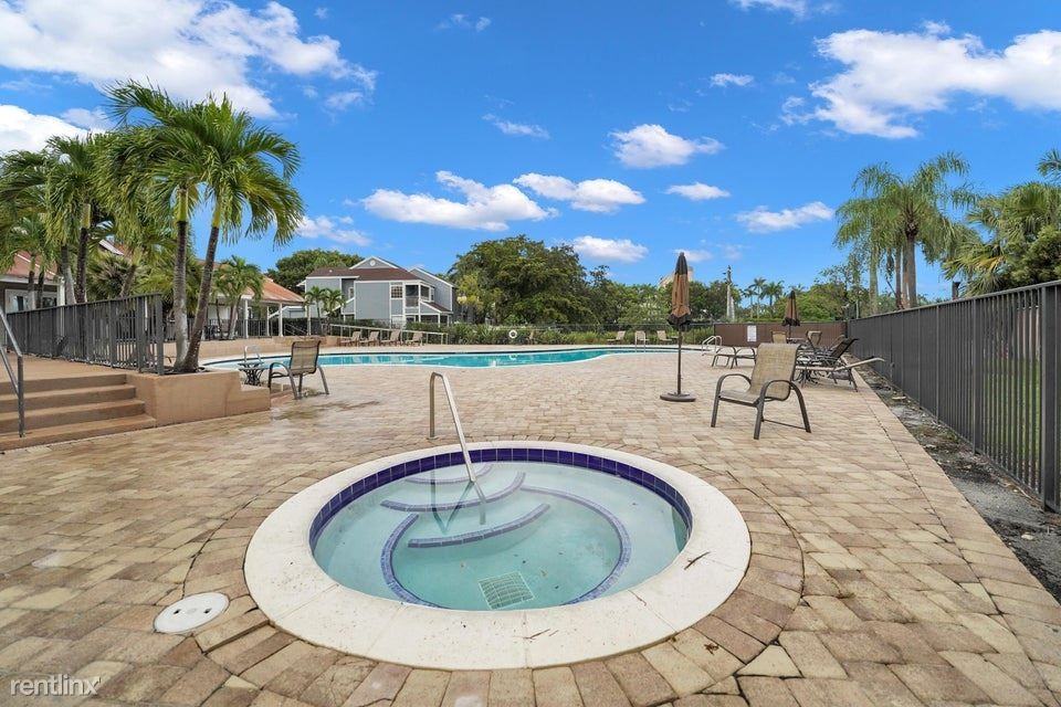 5254 Sapphire Vly - Photo 2 of 34