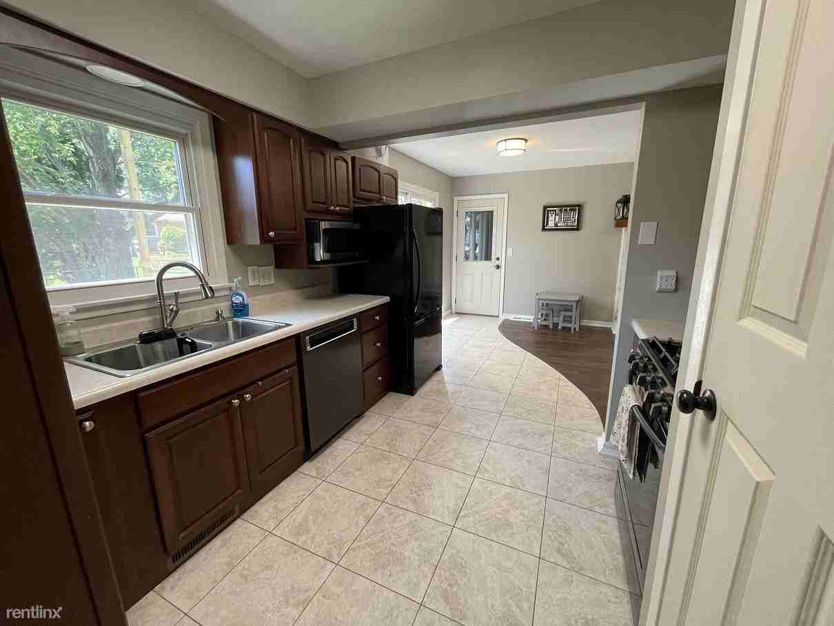 985 Gettysburg Dr - Photo 2 of 26