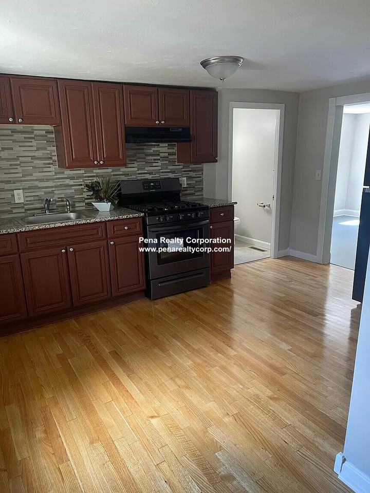 130 South St - Photo 3 of 27