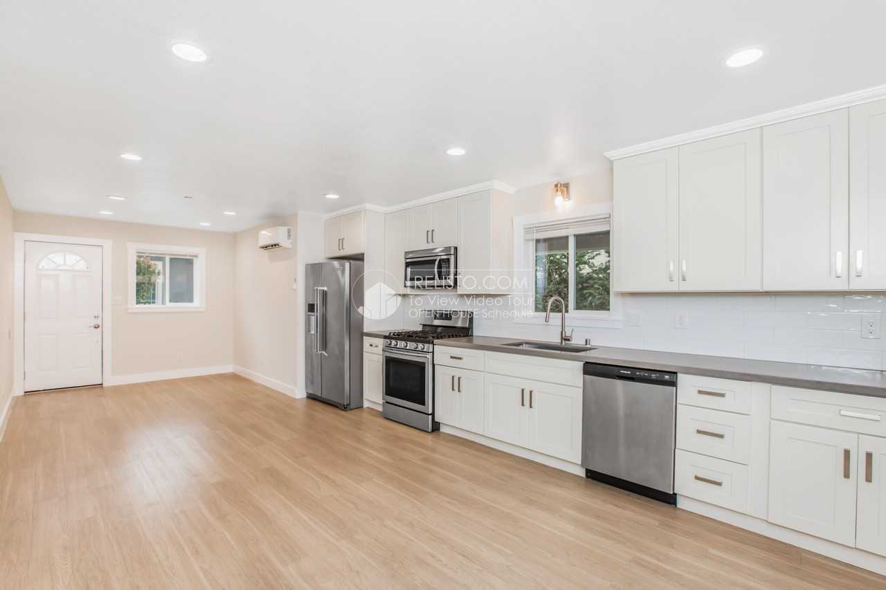 3753 39th Ave - Photo 2 of 17