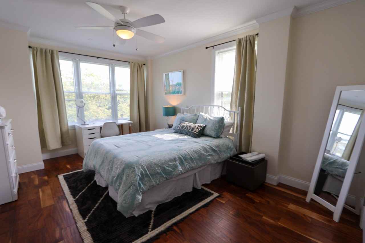 1008 Tremont St #9 - Photo 5 of 15