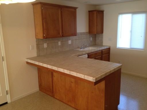 2104 W Lark Ave - Photo 3 of 13