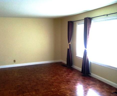 1221 Boynton Ave - Photo 3 of 12