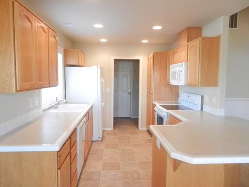 3509 NE 214th Ave - Photo 3 of 16