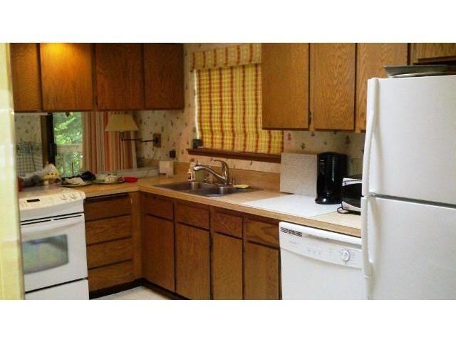 493 N Potlatch Dr - Photo 3 of 14