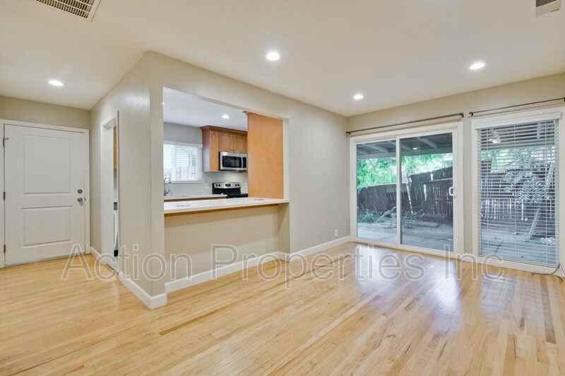 10169 Empire Ave - Photo 3 of 31