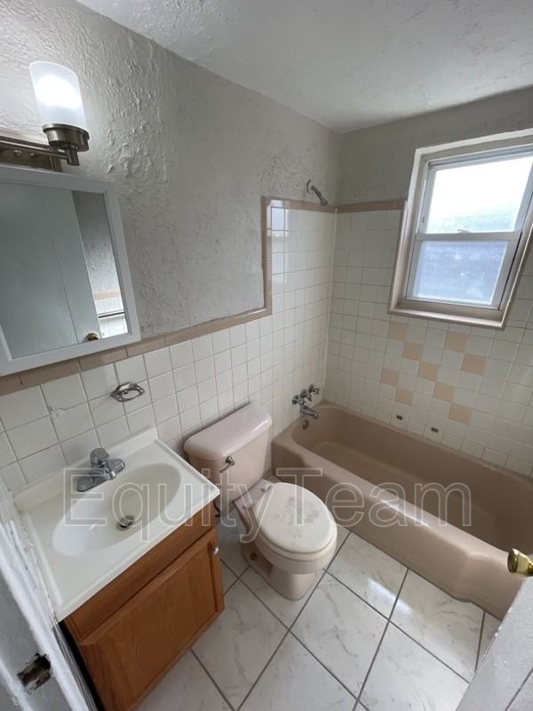 1761 Harrison Ave #3 - Photo 3 of 7