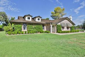 featured image of 2672 E Mesquite St