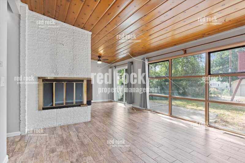 1428 E 40th Ave - Photo 3 of 44