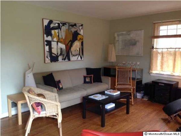 52 Maple Ave - Photo 2 of 6