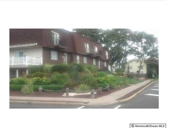 448 Ocean Blvd - Photo 2 of 4