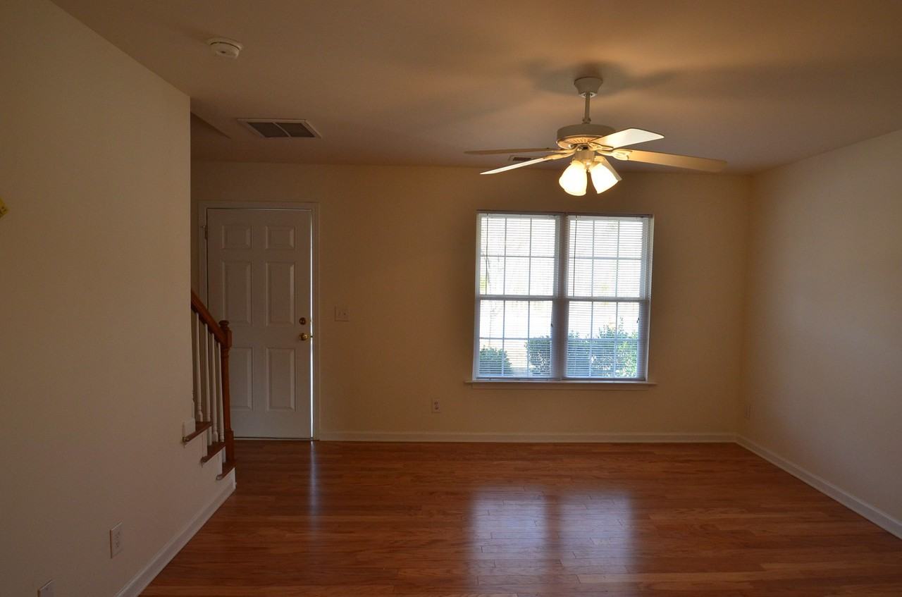 5672 Fairway Forest Dr - Photo 2 of 7