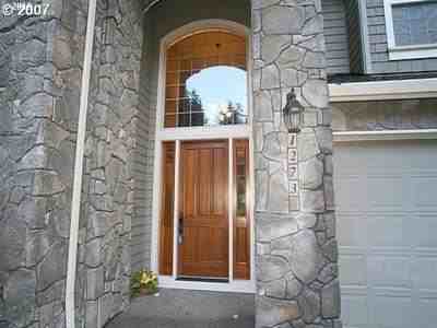 1273 Wells St - Photo 3 of 5