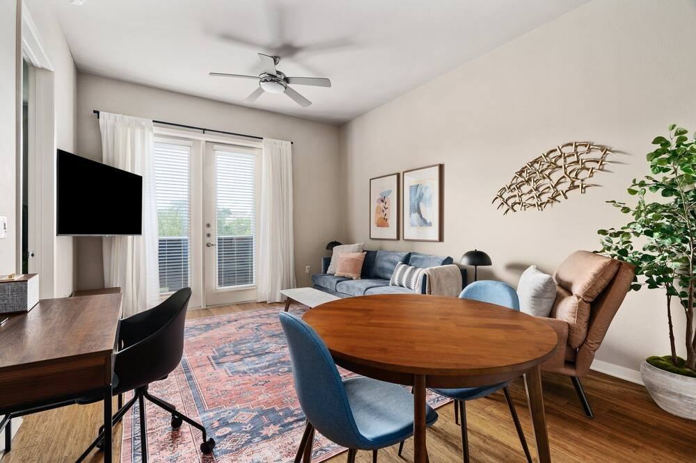 Short Term Rentals In Medical Center, TX Apartments & Houses