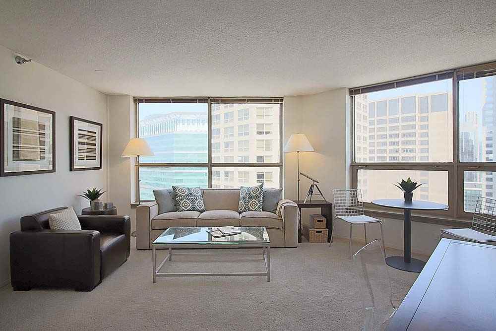 708 W Madison St #04-3804 - Photo 2 of 16