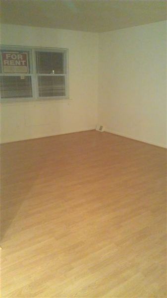 9427 Kirkwood Rd - Photo 3 of 3