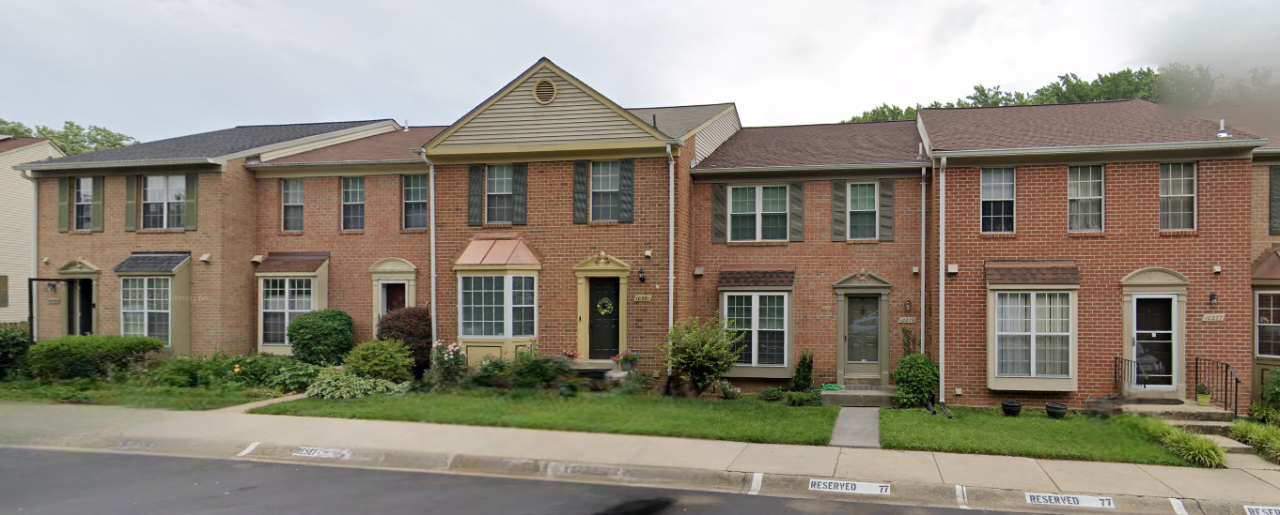 10279 Green Holly Ter - Photo 2 of 21