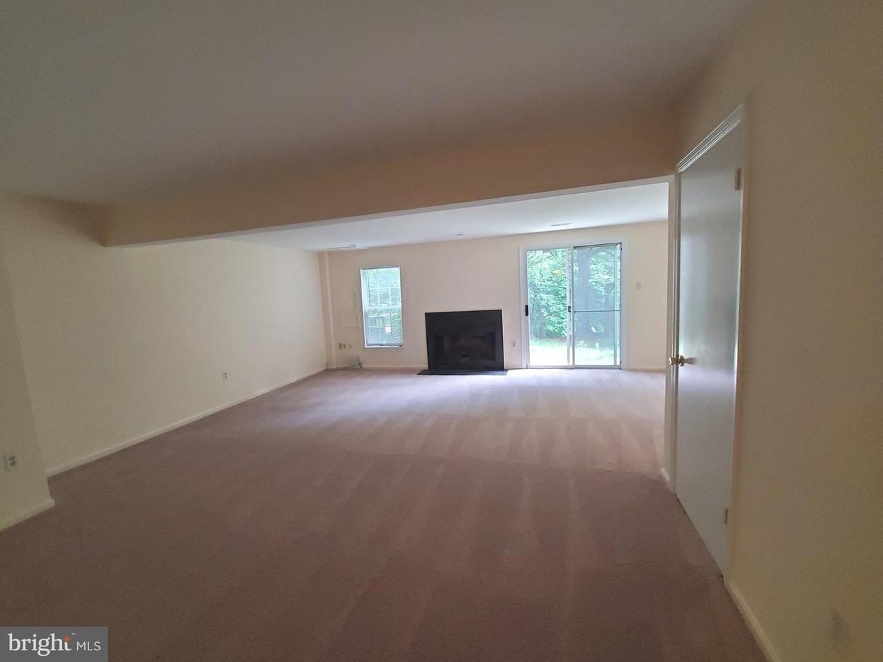 10279 Green Holly Ter - Photo 3 of 21