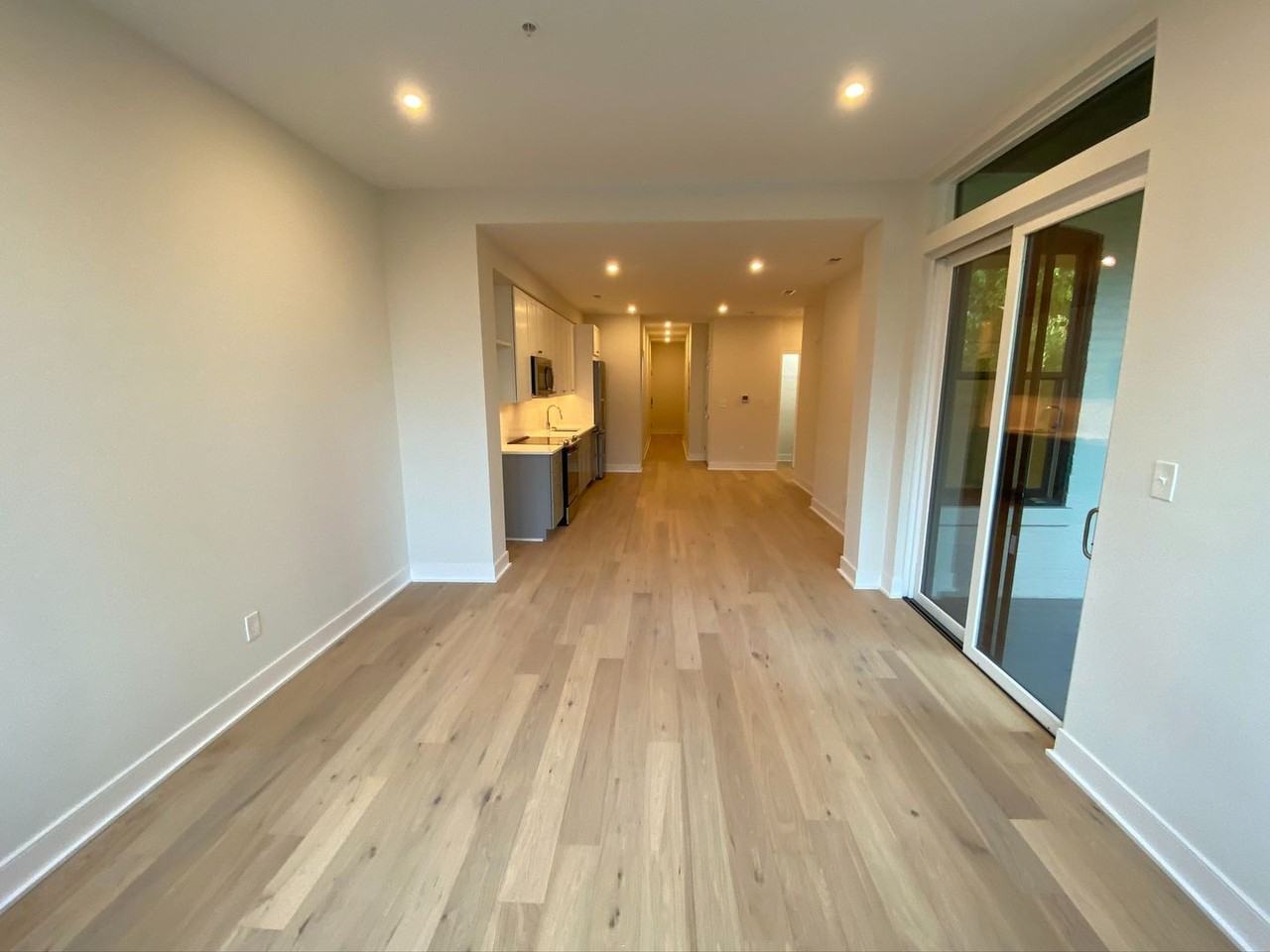 3016 Dumbarton St Nw - Photo 2 of 16