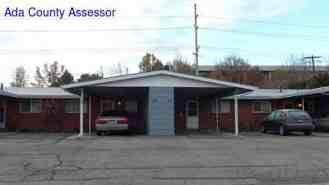 721 E Holly St - Photo 1 of 1