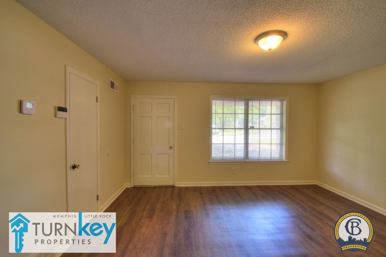 4146 Crain Rd - Photo 3 of 15