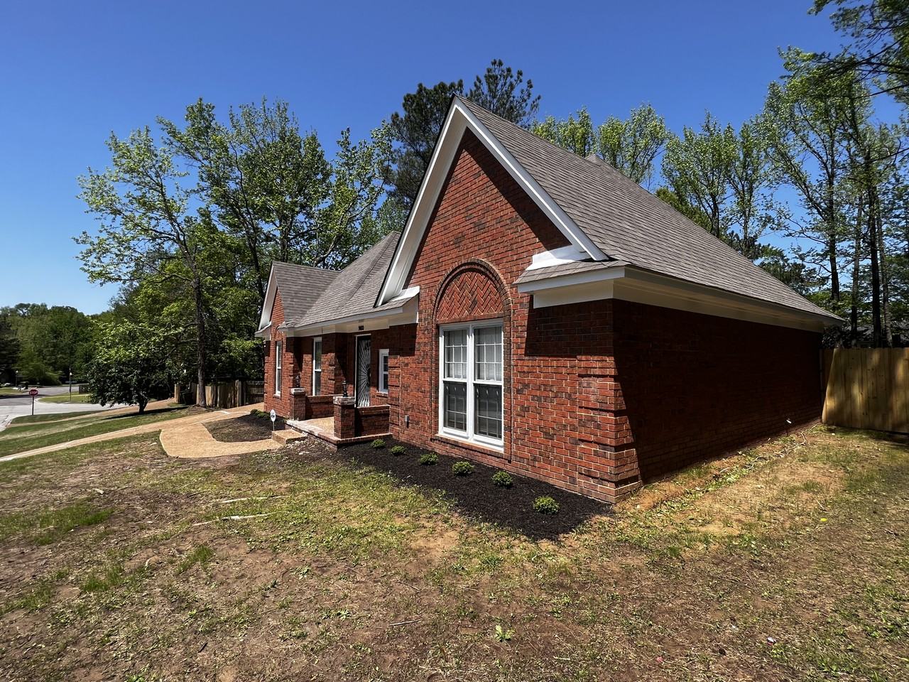 9400 Shadow Ridge Cv - Photo 3 of 37