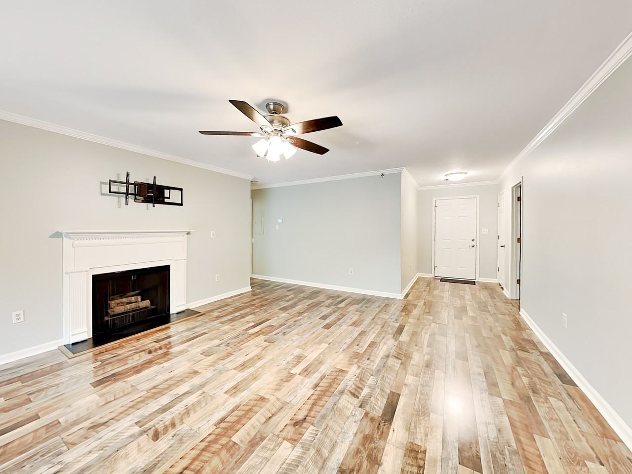 1405 Highland Bluff Dr Se #405 - Photo 2 of 16