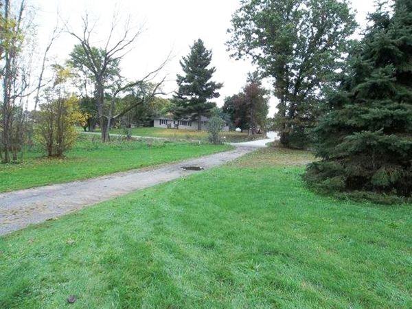 2800 Zion Rd - Photo 3 of 4