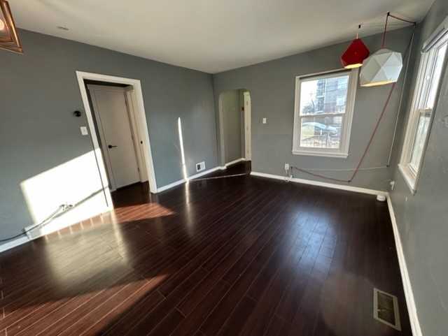 1058 S West Temple - Photo 3 of 23