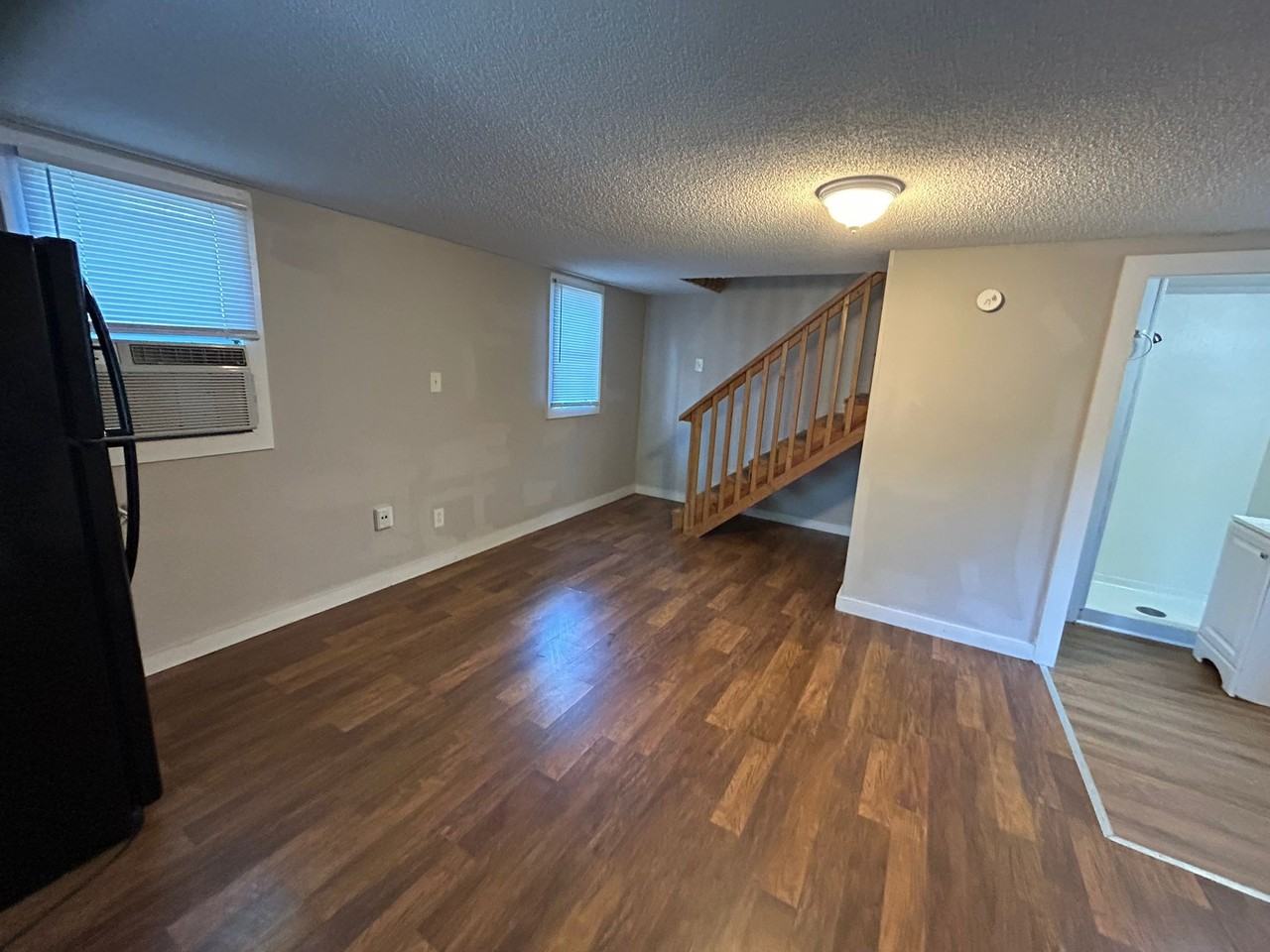 736 Echles St - Photo 2 of 8