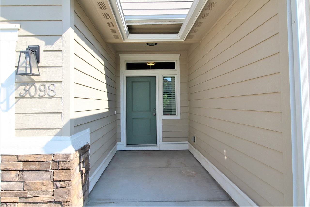 3098 W Everest St - Photo 2 of 21