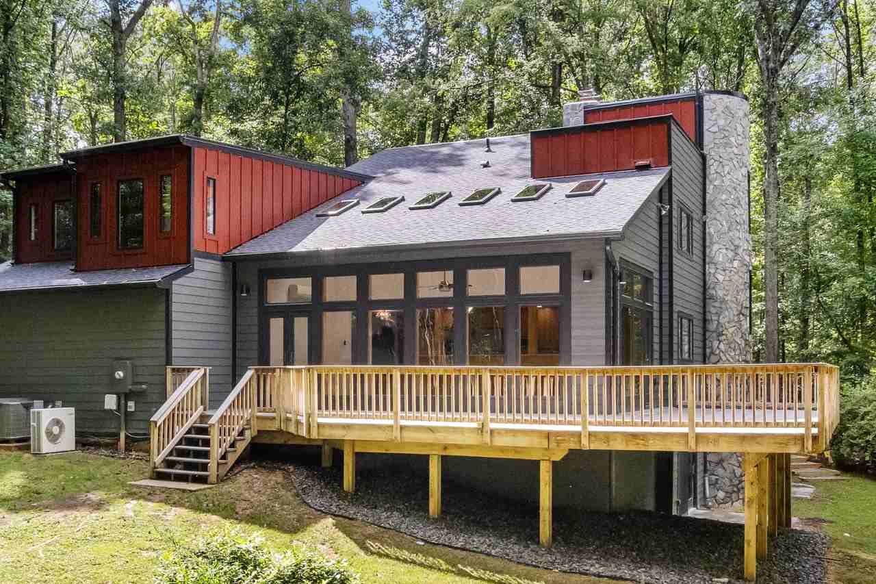 634 Springvale Rd - Photo 2 of 50