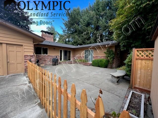 3506 Holiday Dr Se - Photo 3 of 8