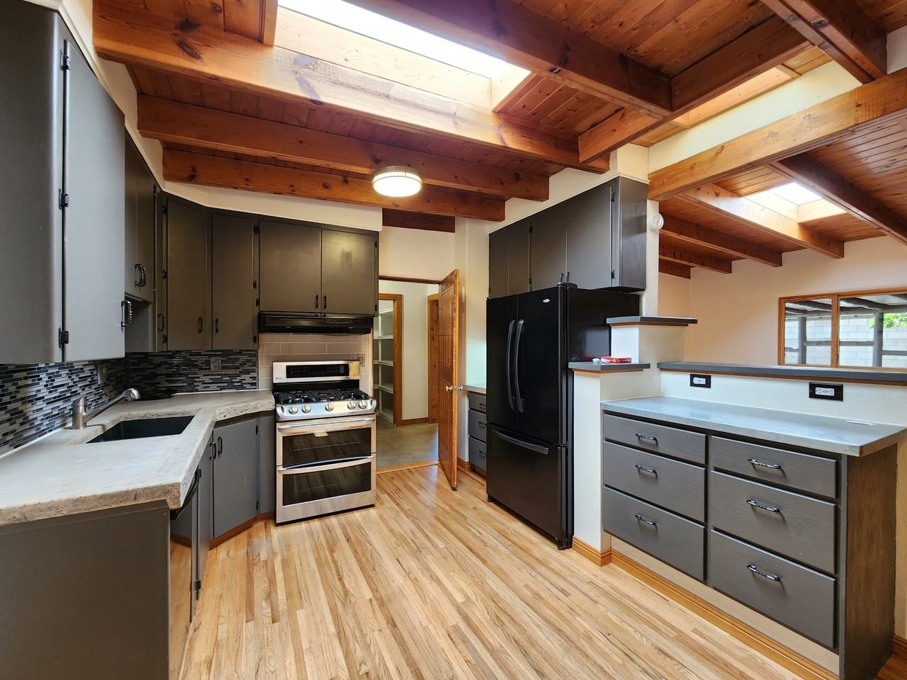 1938 San Ildefonso Rd - Photo 3 of 18