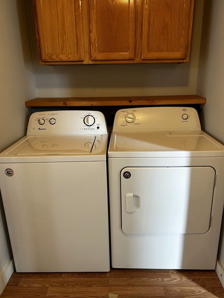 9910 Maple Ave - Photo 3 of 22