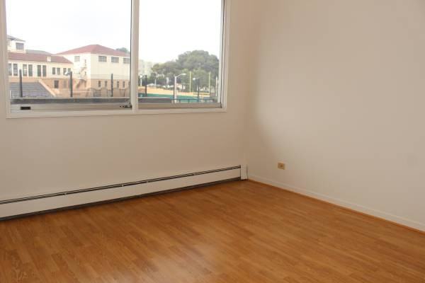 947 Lombard St - Photo 3 of 6